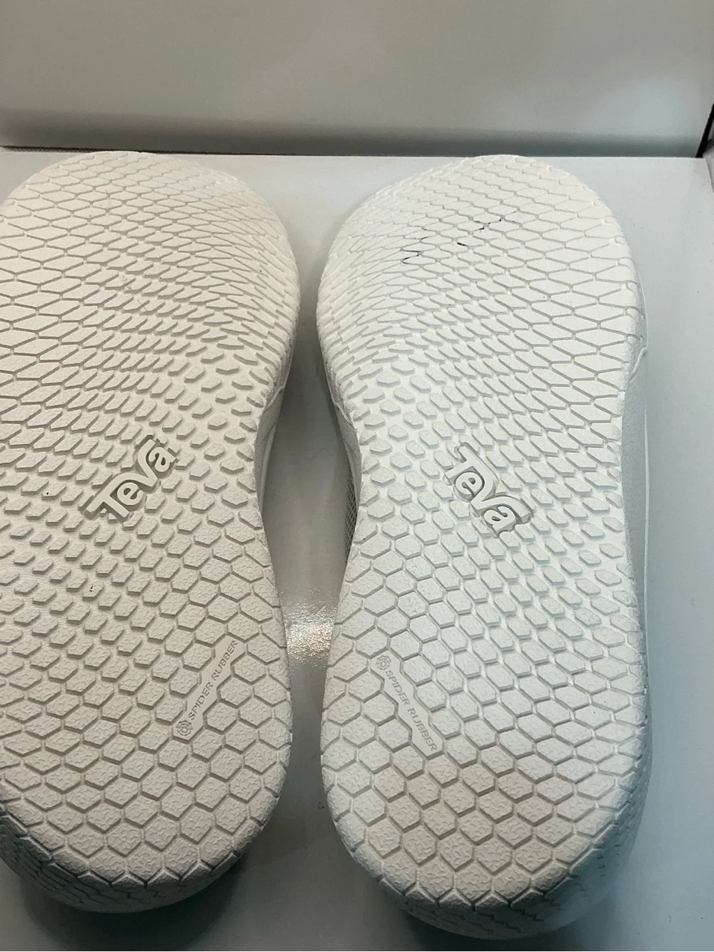 Teva terra canyon